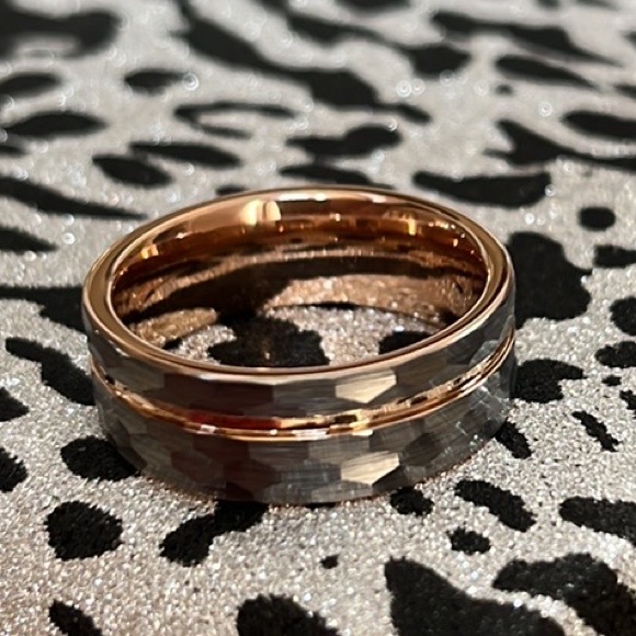Rose Gold 8mm Tungsten Wedding Band hammer cut - Picture 9 of 15